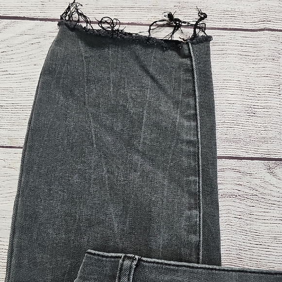 New York & Company Sz 12 Black Distressed Skinny Jeans - Picture 8 of 13